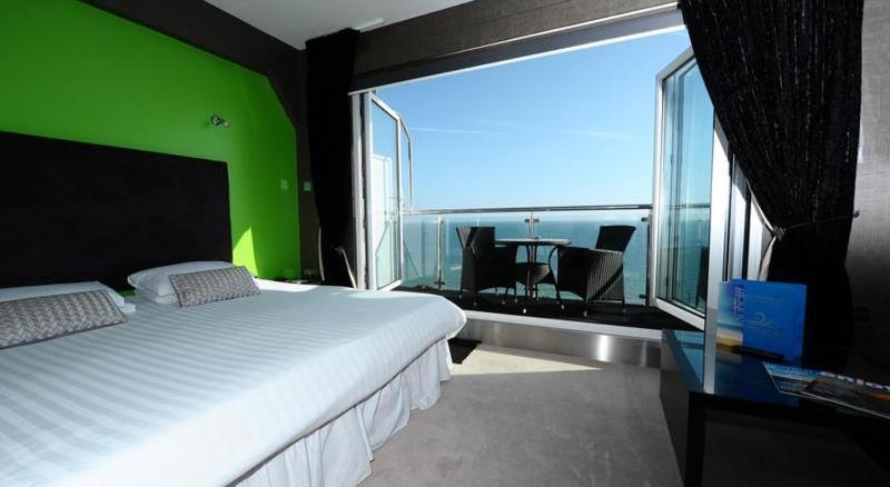 Suncliff Hotel - Oceana Collection Bournemouth Pokoj fotografie